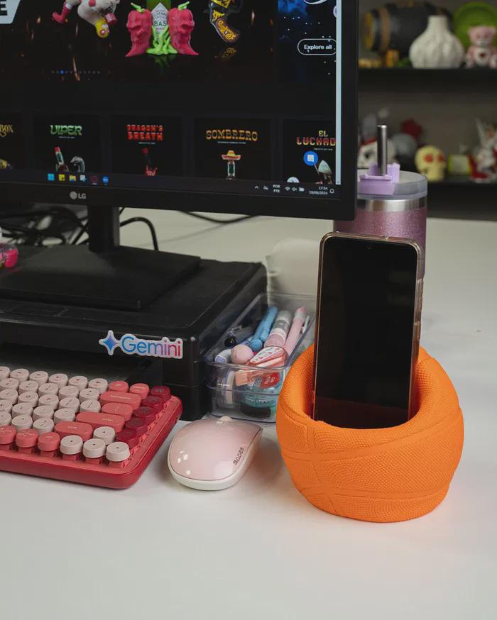 3D Printed Basketball Phone Holder: Sports Fan Desk Accessory